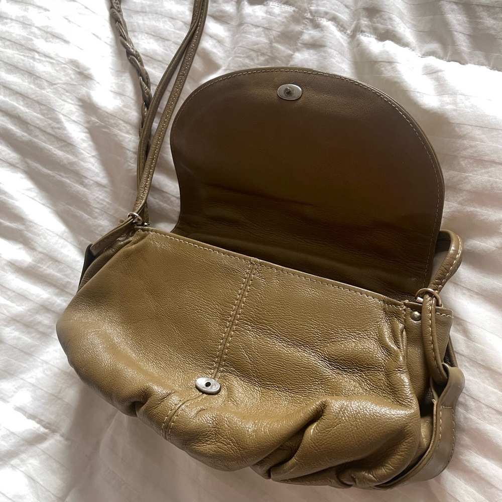 Tan Butter Soft Leather Shoulder Bag - Picture 10 of 17